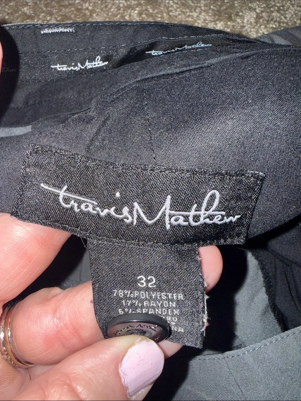 Travis Mathew Charcoal Flat Front Men's Shorts - size 32. B15
